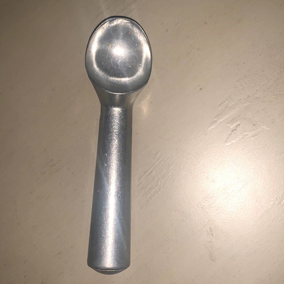 Vintage Ice Cream Scoop, 7” Length, Working Condition, Excellent Condition - Picture 3 of 6